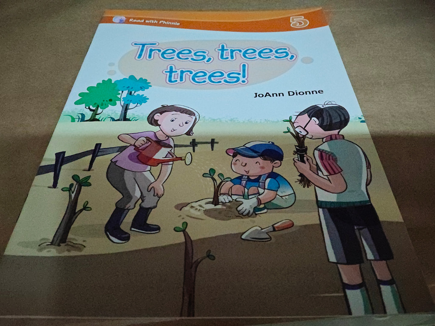 READ WITH PHINNIE5: TREES TREES TREES
