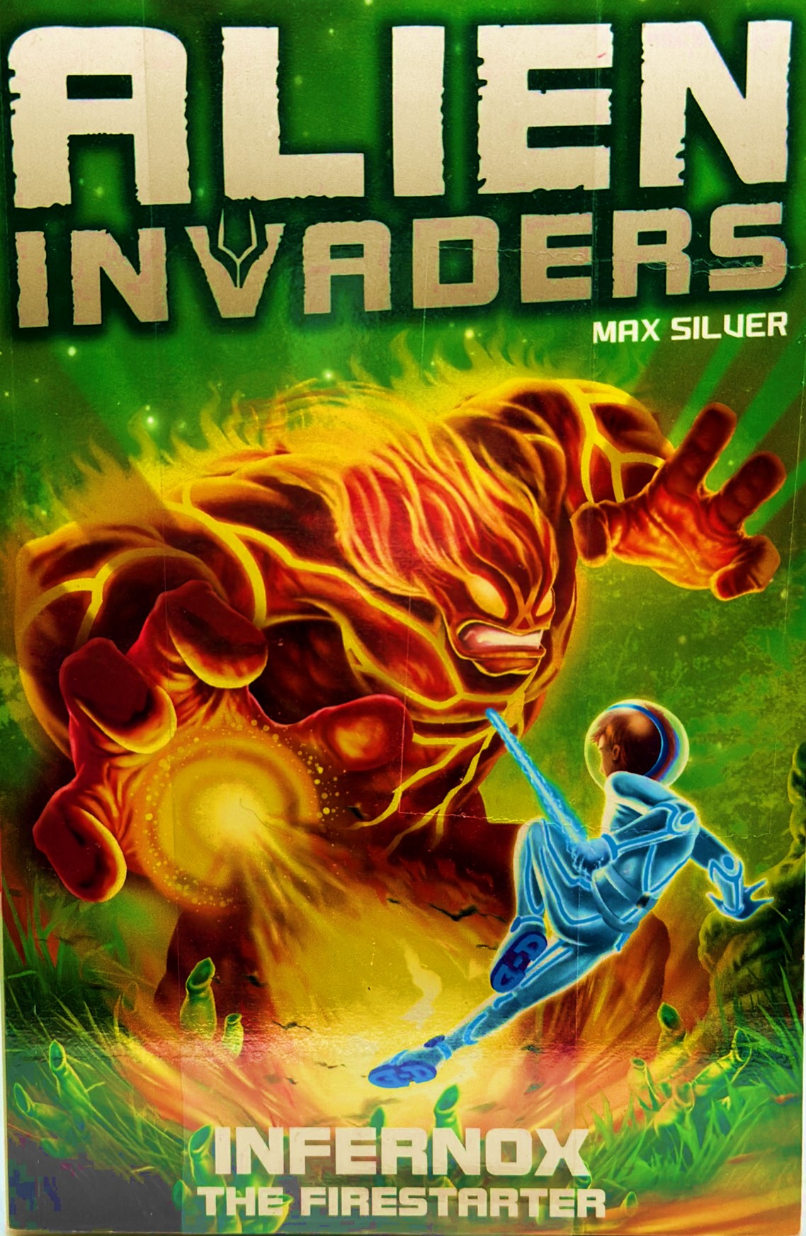 Alien Invaders collection - 9 Books