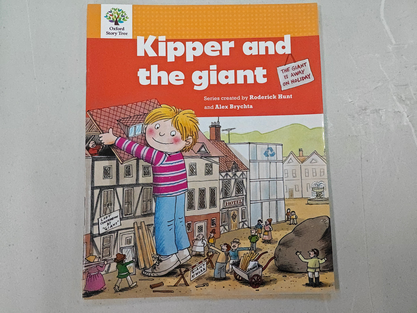 Oxford Story Tree New Edition 4B.4 KIPPER AND THE GIANT